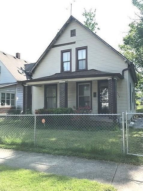 1st image of 2321 N Dearborn St