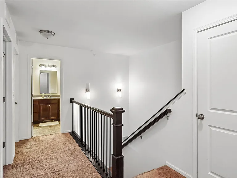 463 Cambria Dr — Photo 10