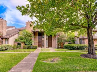 8012 Ellinger Ln, Houston, TX 77040