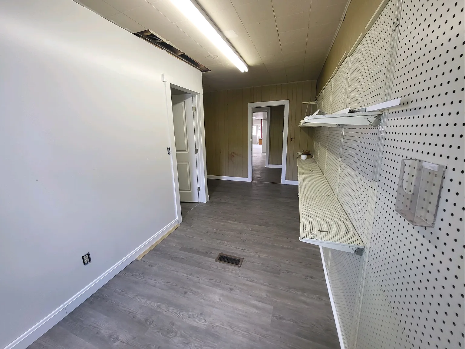 19 South Main Street - 1 — Photo 2