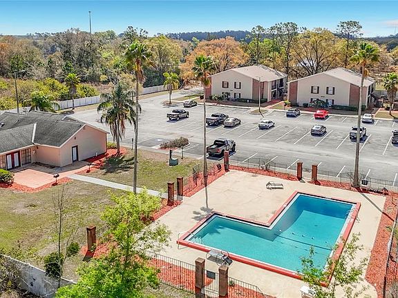 4th image of 21038 VOYAGER BOULEVARD #8
