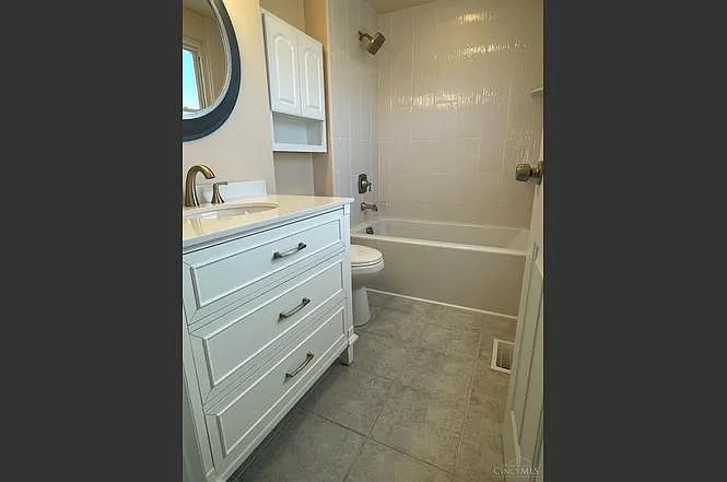 1460 Saint Lawrence Dr — Photo 4
