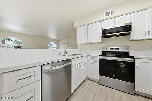 9325 W Desert Inn Rd Photo 1