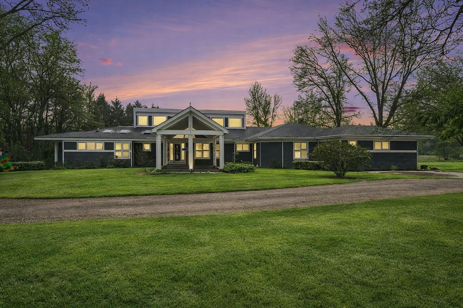 9209 W L Ave, Kalamazoo, MI 49009 | Zillow