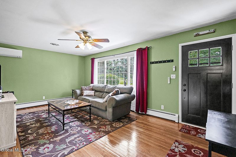 5th image of 493 Elliot Road