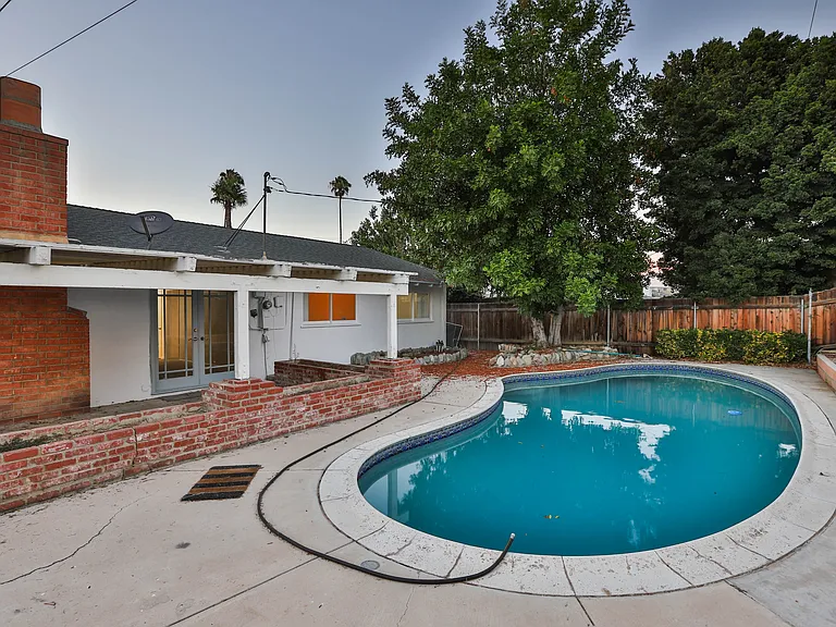 11236 Royal Palm Blvd — Photo 43