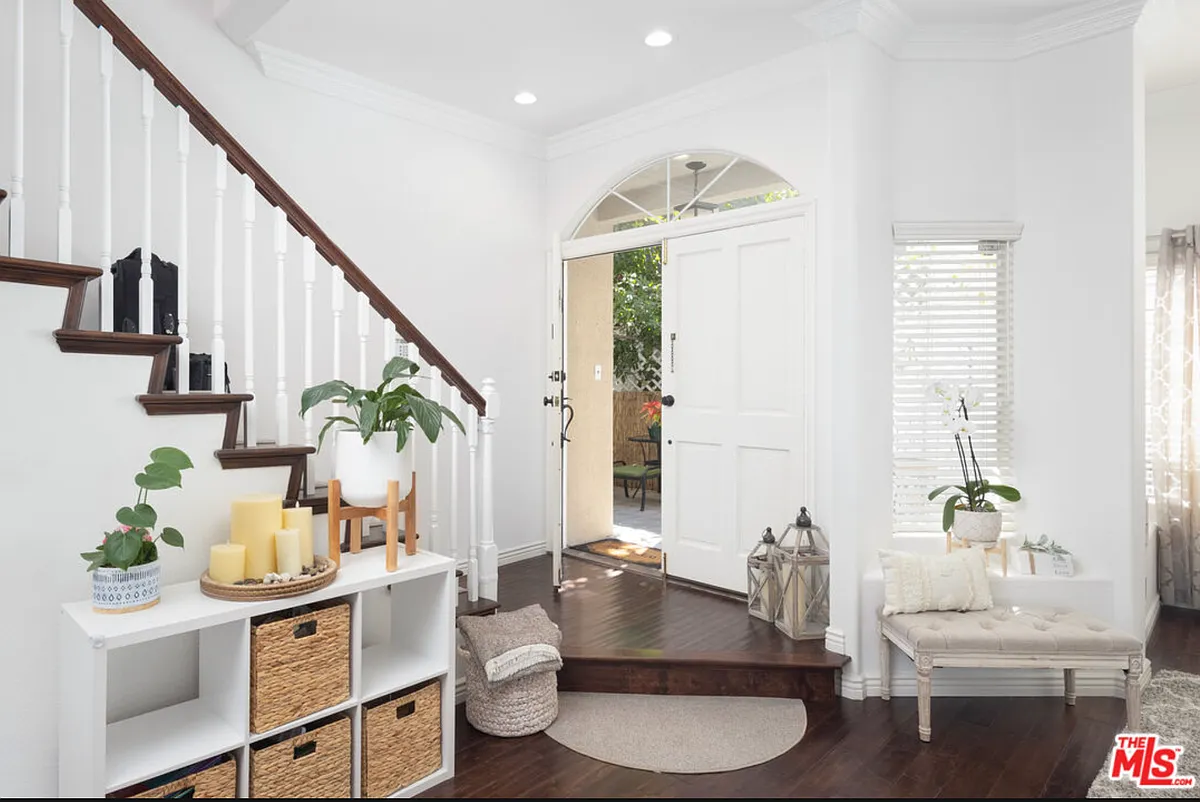 Building Photo - 4461 Vista Del Monte Ave #4
