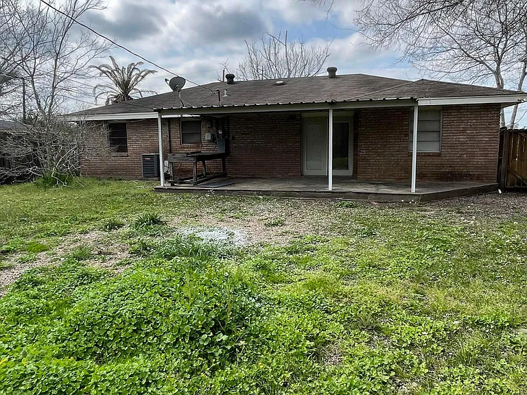 577 Eldridge Dr — Photo 11