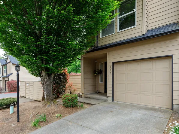 13949 Beavercreek Rd APT 107, Oregon City, OR 97045