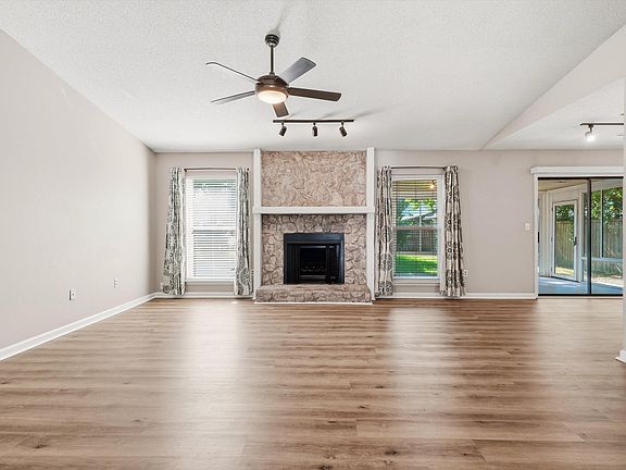 4th image of 103 Tram Ct
