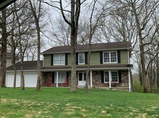 9228 Royal Shadows Dr, Chattanooga, TN 37421