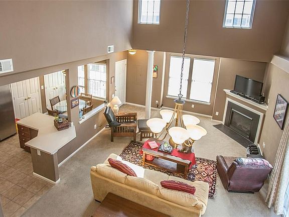 3rd image of 203 Grant Ct