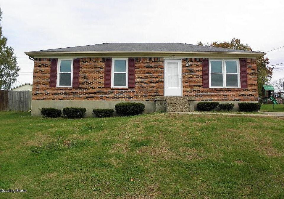 1st image of 1707 White Oak Ct
