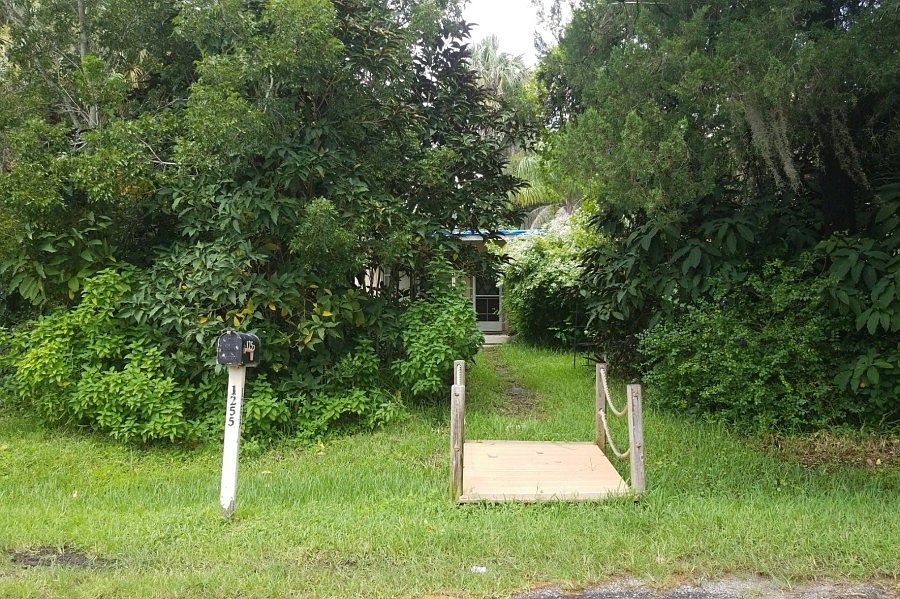 1st image of 1255 Monica Ln