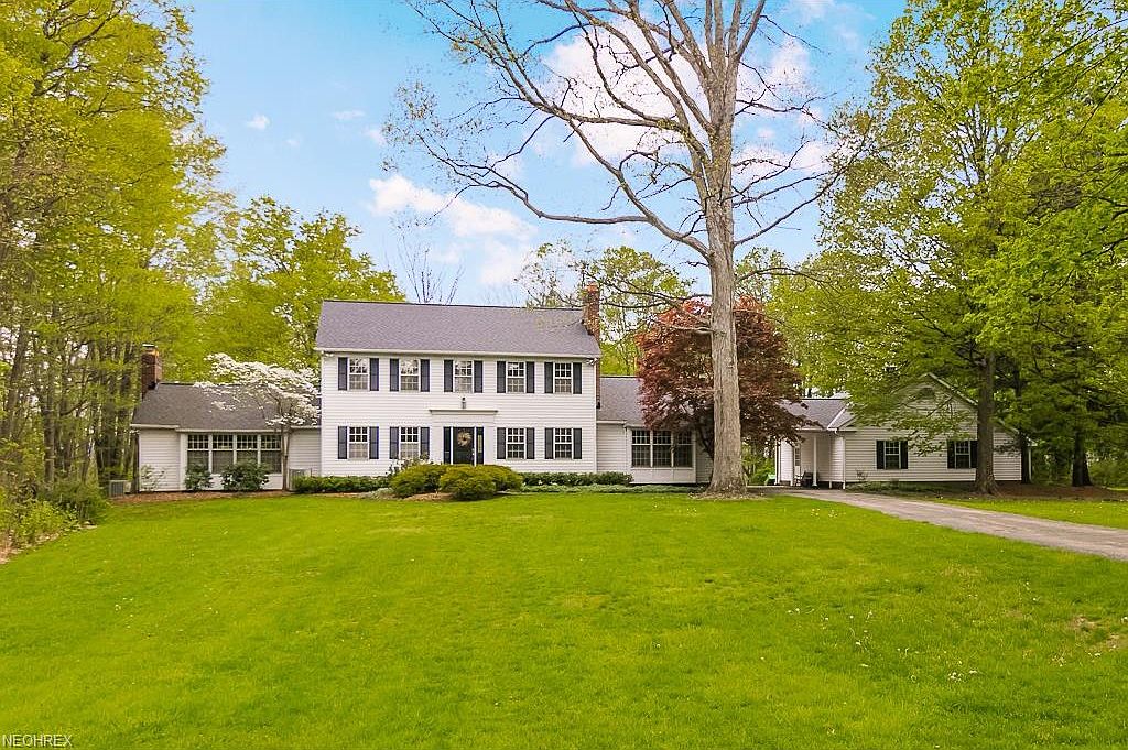 9818 Mountainview Dr, Waite Hill, OH 44094 Zillow