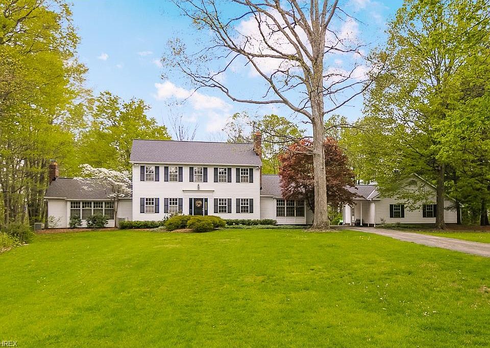 9818 Mountainview Dr, Waite Hill, OH 44094 Zillow