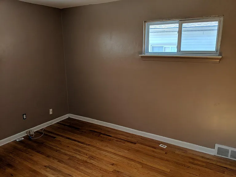 31045 Sheridan St — Photo 9