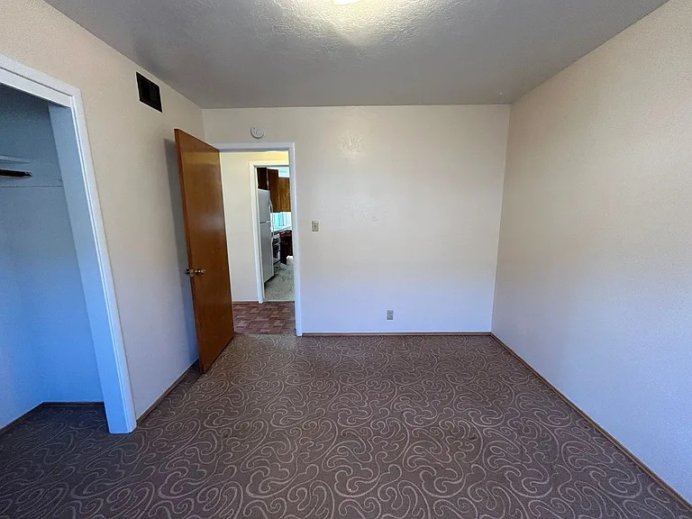 135 West Ave — Photo 9