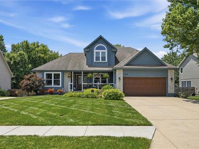 204 N Walker Dr, Raymore, MO, 64083