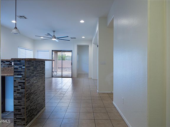 4th image of 1321 E LINDA Drive