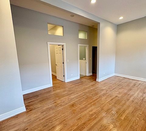 3rd image of 1967 N Dayton St #1S