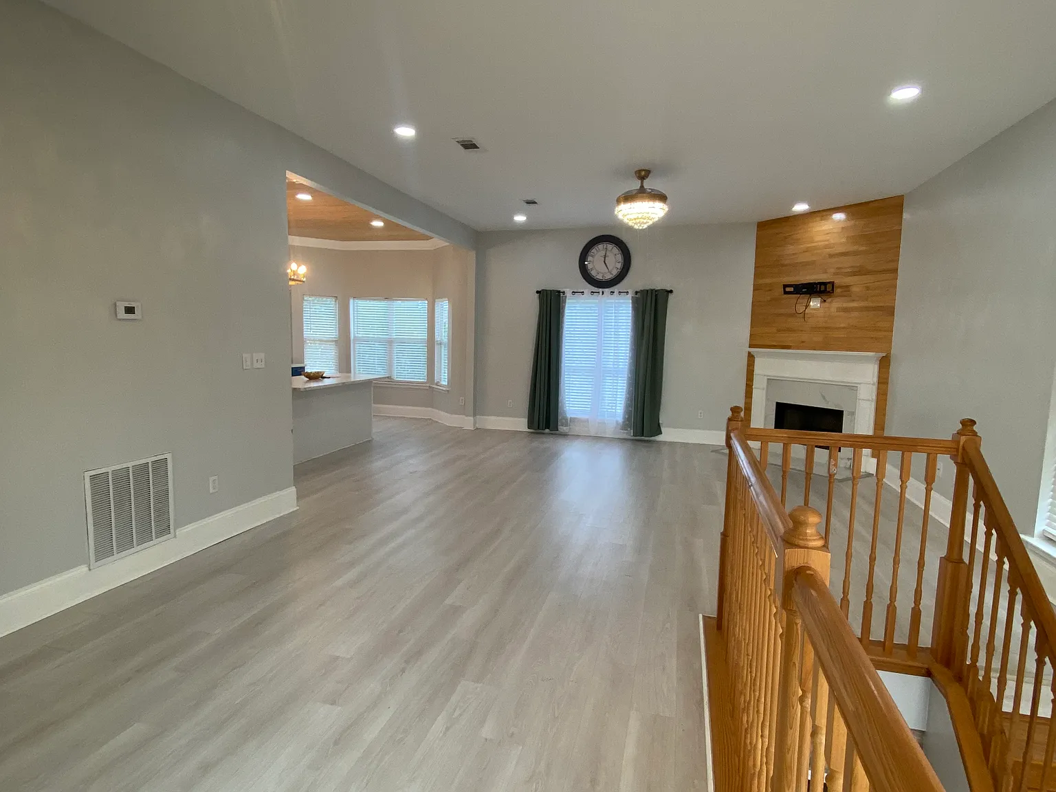3 bed, 2056 sqft, $2,500 — Photo 4