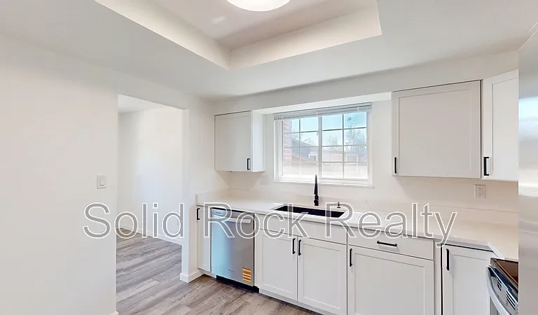 7336 Franconia Dr — Photo 3