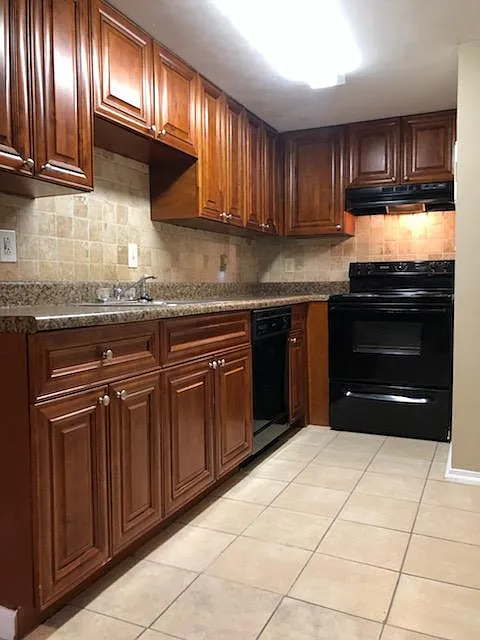 542 Northridge Crossing Dr — Photo 4