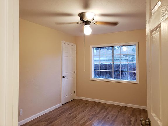 3rd image of 22709 Souza Ct