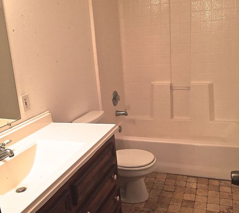 1st image of 2409 Montopolis Dr APT C