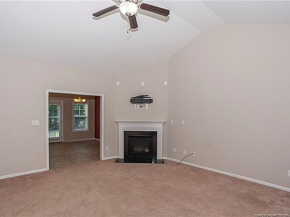 5th image of 299 Triple Crown Dr