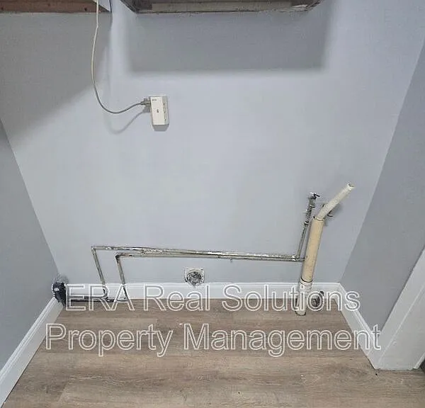1282 Joyce Ave — Photo 12