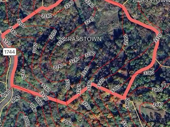 5 Brasstown Rd, Cullowhee, NC 28723