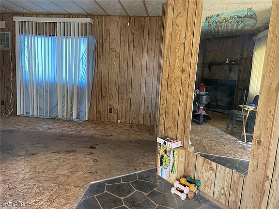 5th image of 560 Fisher Ln