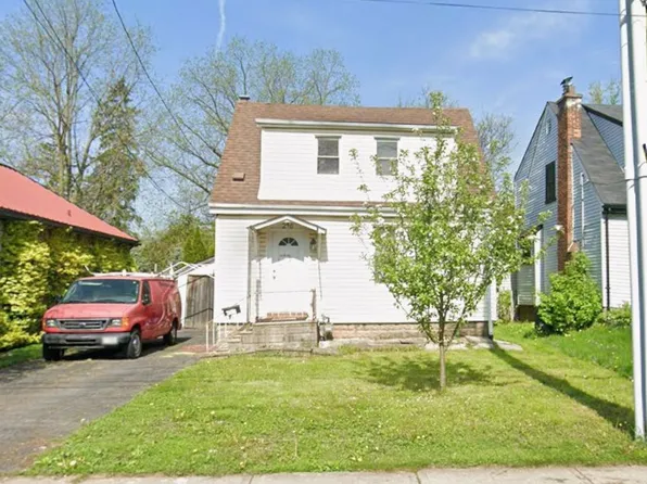 246 Bowman St, Hamilton, ON L8S 2V2