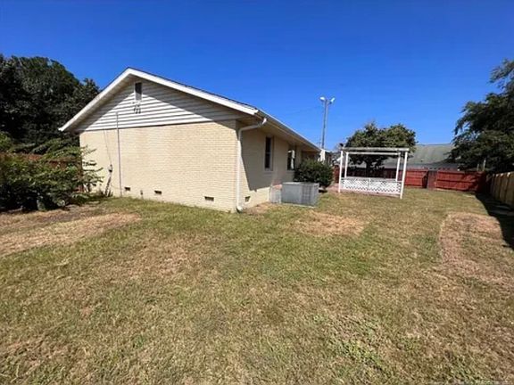 5th image of 5113 Meadowbrook Dr