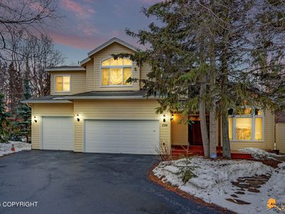 720 Botanical Heights Cir, Anchorage, AK, 99515