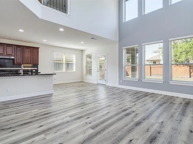 5728 Siragusa Dr — Photo 14