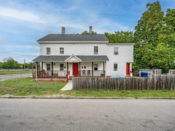 79 Oak St, Springfield, MA 01109