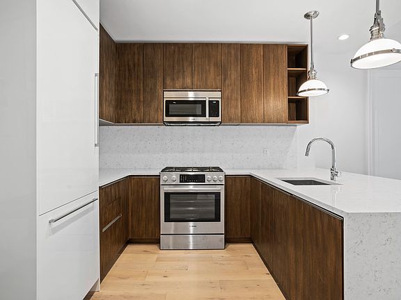 3rd image of 127 W 112th St #2B