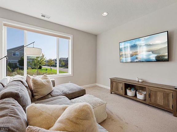 5th image of 12463 Alamo Street Ne