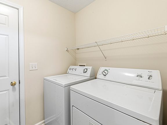 4th image of 13387 Golden Gate Dr W