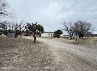 101 Salado Rd, Capitan, NM 88316