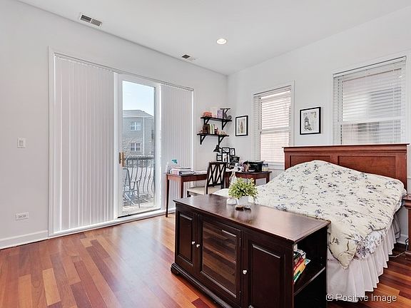 5th image of 907 N Damen Ave #201