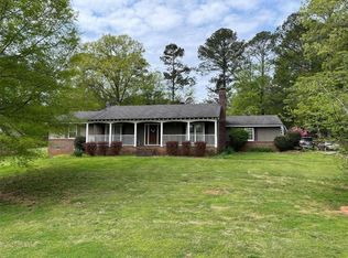 4 Dover Dr SE, Rome, GA 30161