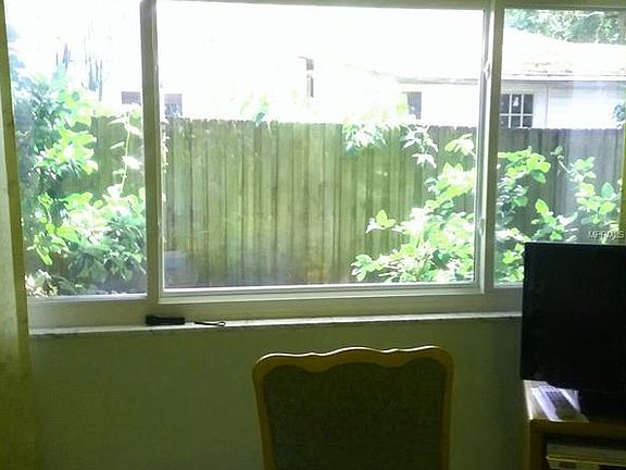 4th image of 207 Lagoon Dr