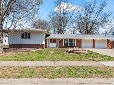 100 Andover Dr, Springfield, IL, 62704