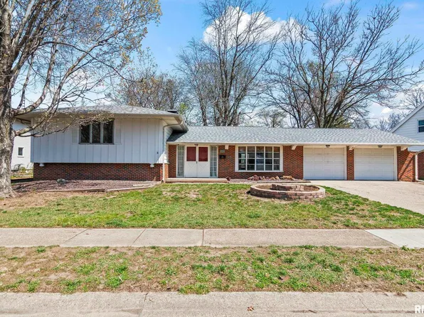 100 Andover Dr, Springfield, IL 62704