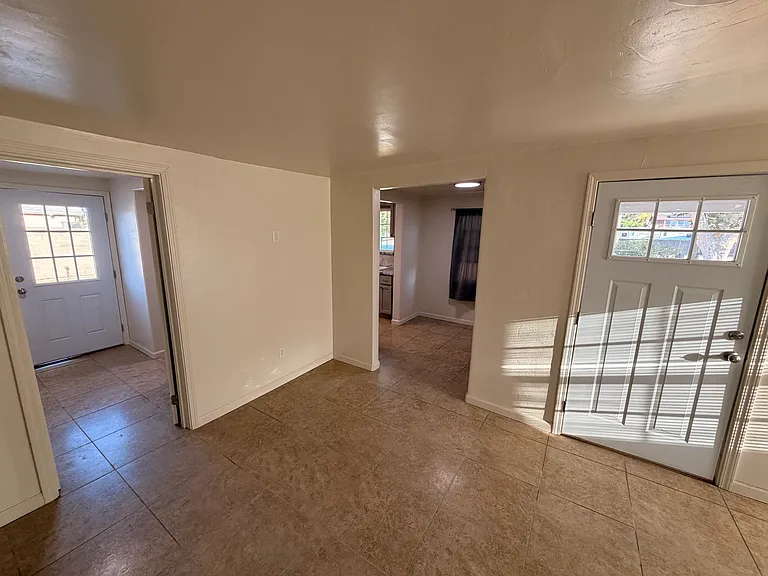 6010 Norris Rd — Photo 6