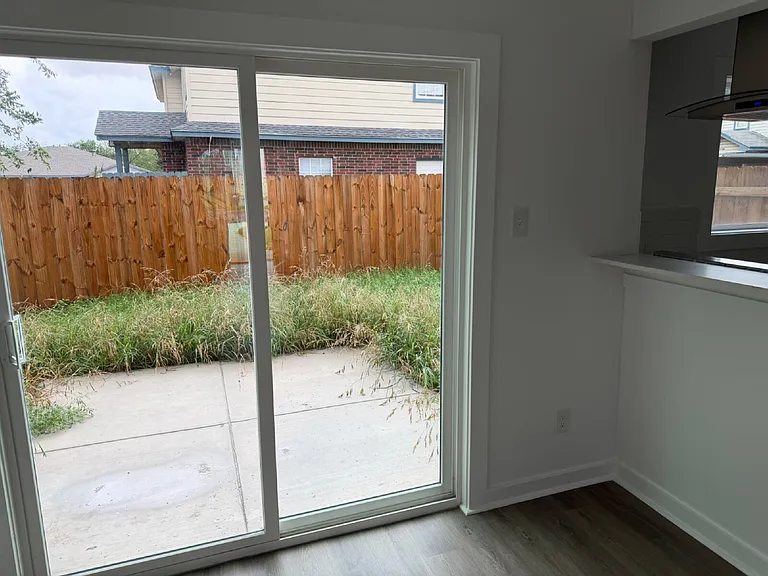 7651 Oak Chase #2 — Photo 40